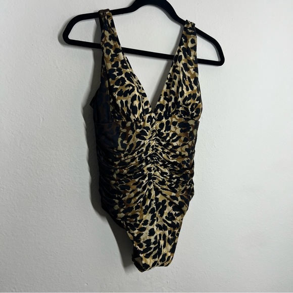 Miraclesuit V-Neck Animal Print One Piece - Picture 5 of 14